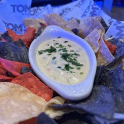 Tom's Watch Bar - Chips & Queso