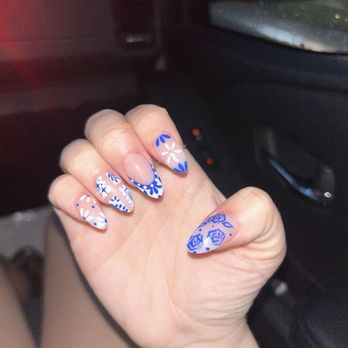 Paris Nails and Spa - Nail Salons Near Me - Clermont, Florida