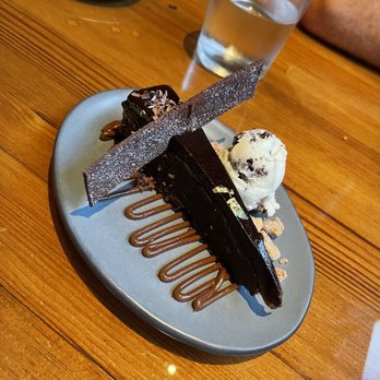 Angeline's - Torta Di Cioccolato - Italian Near Me - Charlotte, North Carolina Angeline's - Torta Di Cioccolato - Italian Near Me - Charlotte, North Carolina