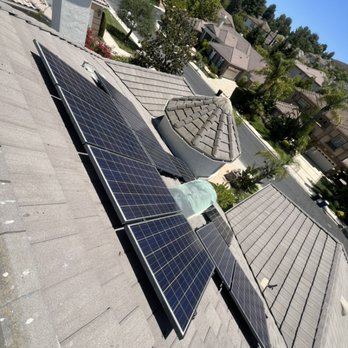 Ventura Solar Cleaning - After the Cleaning in Thousand Oaks. - Solar Panel Cleaning Near Me - Simi Valley, California Ventura Solar Cleaning - After the Cleaning in Thousand Oaks. - Solar Panel Cleaning Near Me - Simi Valley, California