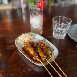 Little Sister - Chicken skewers