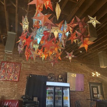 Hen & Heifer - Inside - American Near Me - Pomona, California Hen & Heifer - Inside - American Near Me - Pomona, California