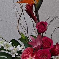 Kiyo's Floral Design - Floral arrangement for my wife's grave.