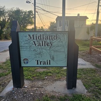 Midland Valley Trail - Hiking Near Me - Tulsa, Oklahoma