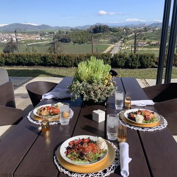 The New Inn - Hotels Near Me - Temecula, California