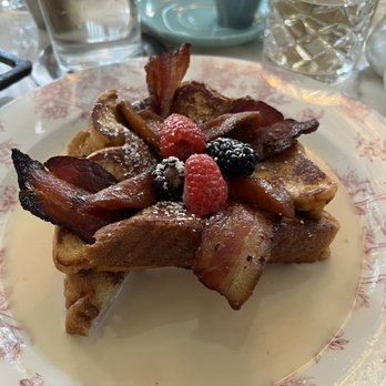 Little Hen - French Toast - Breakfast & Brunch Near Me - Miami, Florida Little Hen - French Toast - Breakfast & Brunch Near Me - Miami, Florida