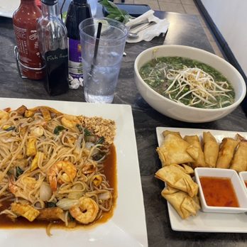 Pho N’ Rolls - Vietnamese Near Me - Siloam Springs, Arkansas Pho N’ Rolls - Vietnamese Near Me - Siloam Springs, Arkansas