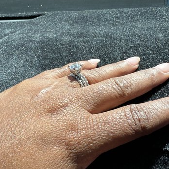 DeVons Jewelers - My Rings - Jewelry Near Me - Roseville, California DeVons Jewelers - My Rings - Jewelry Near Me - Roseville, California