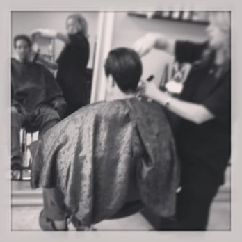 Amy's Salon Revive - Hair Salons Near Me - Elmhurst, Illinois