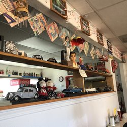 Rene's 50's Diner - Inside.