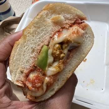 Bombay Curry Pizza - Tandoori Chicken Sandwich - Pizza Near Me - Iselin, New Jersey Bombay Curry Pizza - Tandoori Chicken Sandwich - Pizza Near Me - Iselin, New Jersey