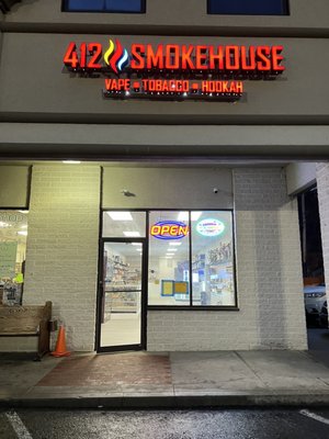 tobacco shop carnegie 412 Smoke House, 1076 Washington Ave, Carnegie, PA 15106, US