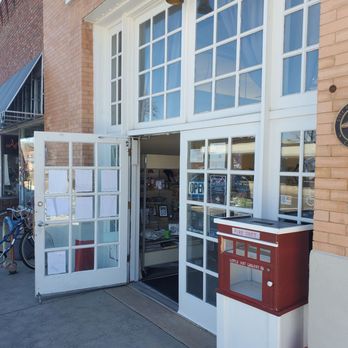 Firehouse Art Center - Entrance - Art Galleries Near Me - Longmont, Colorado