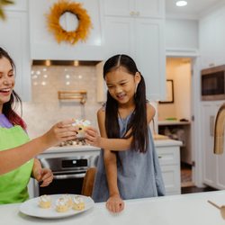 College Nannies Sitters + Tutors - Buffalo Grove