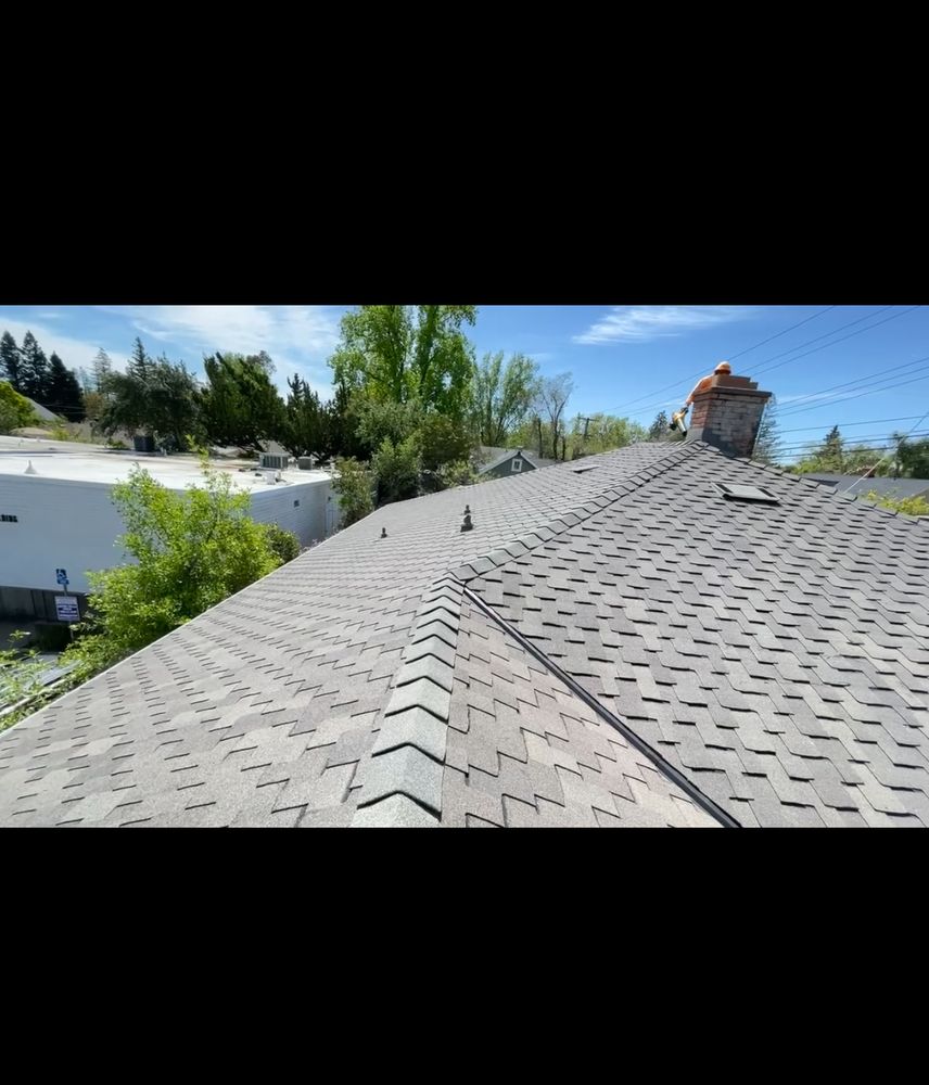 Slide of Izzy Roofing & Waterproofing
