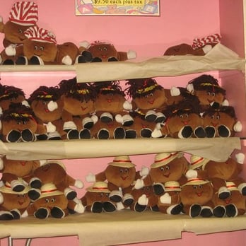 Leonard's Bakery - Stuffed Malasada Babies - Bakeries Near Me - Honolulu, Hawaii Leonard's Bakery - Stuffed Malasada Babies - Bakeries Near Me - Honolulu, Hawaii
