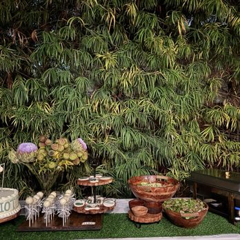Side Kitch - Table set up - Caterers Near Me - Los Angeles, California Side Kitch - Table set up - Caterers Near Me - Los Angeles, California