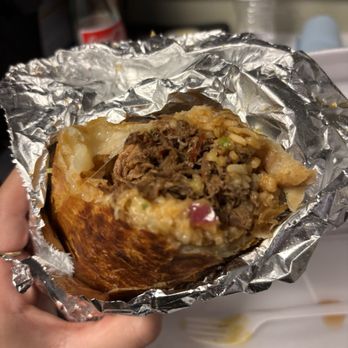 La Birrieria Red Tacos - Birria burrito with everything - Tacos Near Me - El Centro, California La Birrieria Red Tacos - Birria burrito with everything - Tacos Near Me - El Centro, California