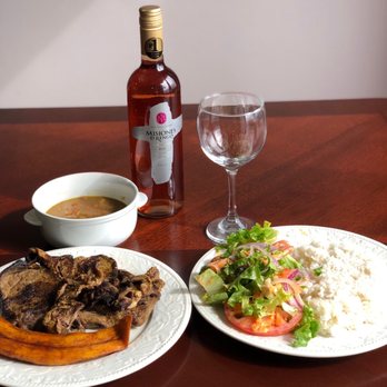 Los Bucaros - Carne Asada Frijol MISIONES D RENGO, WINE Ros - Breakfast & Brunch Near Me - Jamaica, New York