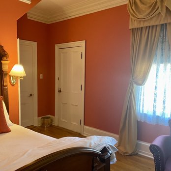 The Southern Mansion - Room 15 - Bed & Breakfast Near Me - Cape May, New Jersey The Southern Mansion - Room 15 - Bed & Breakfast Near Me - Cape May, New Jersey