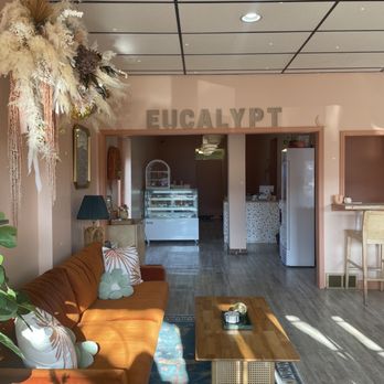Eucalypt Cake Artistry & Cafe - Bakeries Near Me - Tonawanda, New York