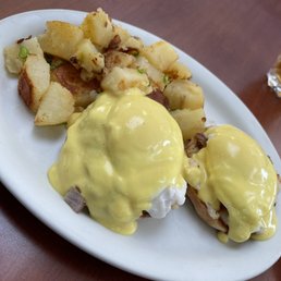Crab Benedict