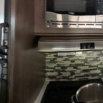 Paso Robles RV Rentals - Inside the trailer - RV Rental Near Me Paso Robles RV Rentals - Inside the trailer - RV Rental Near Me