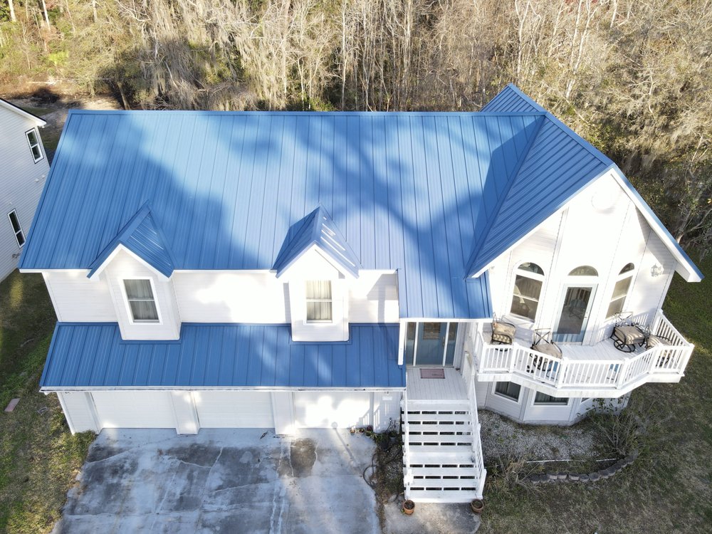 Slide of Lighthouse Roofing