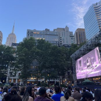 Bryant Park - Summer Outdoor Movies - Parks Near Me - New York, New York Bryant Park - Summer Outdoor Movies - Parks Near Me - New York, New York