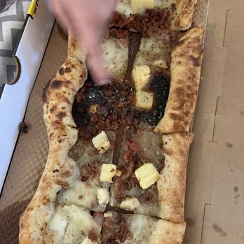 &pizza - White pizza with bacon and pineapple - Pizza Near Me - Reston, Virginia &pizza - White pizza with bacon and pineapple - Pizza Near Me - Reston, Virginia