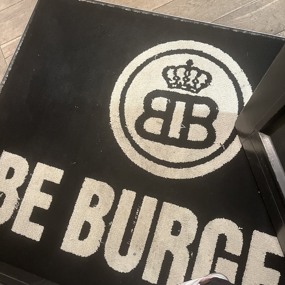Be Burger - Burgers Near Me - Waterloo, WBR