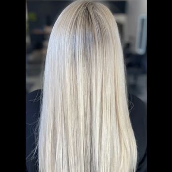1. Salty Blonde Salon