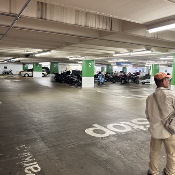 SUTTER STOCKTON GARAGE - Updated March 2025 - 105 Photos & 410 Reviews