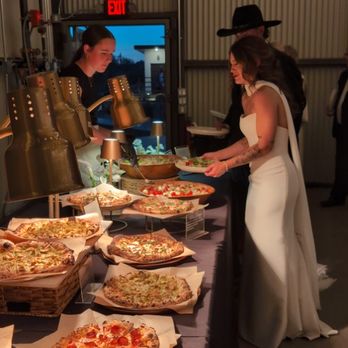 Beyond Basil Mobile Pizzeria - Pizza and salad bar - Food Trucks Near Me Beyond Basil Mobile Pizzeria - Pizza and salad bar - Food Trucks Near Me