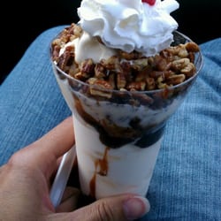 Martin's Freeze - Turtle Sundae