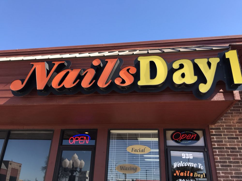 Nail Day1 Logo