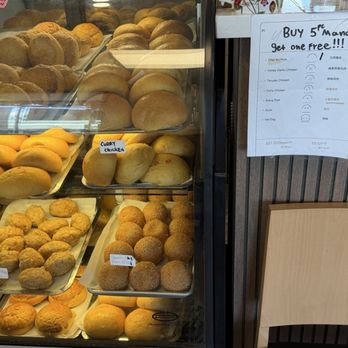 Aloha Manapua - Dim Sum Near Me - Honolulu, Hawaii