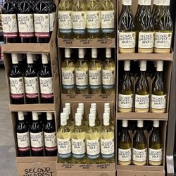 Grocery Outlet Bargain Market - The Second Cheapest Wine - Sauvignon Blanc is outstanding!