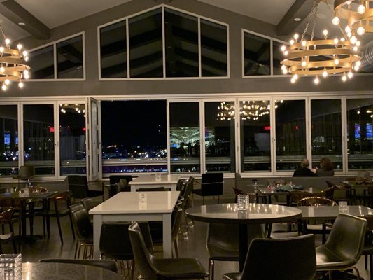 Form Skybar by null