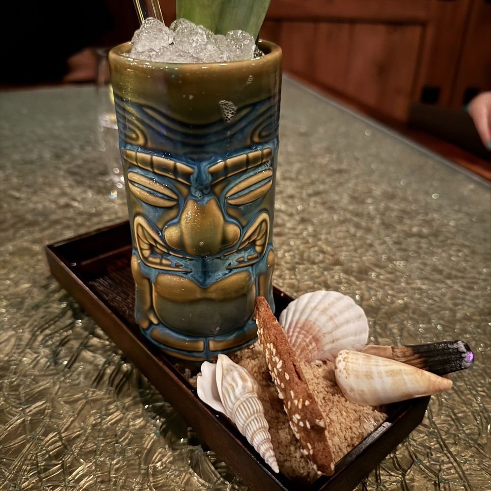 Diversión Cocktails - The Luau - Cocktail Bars Near Me - Houston, Texas Diversión Cocktails - The Luau - Cocktail Bars Near Me - Houston, Texas