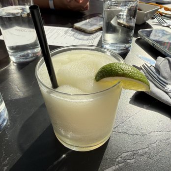Solset Bar - Margarita - Bars Near Me - Arlington, Virginia