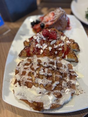 Broken Yolk Cafe by null