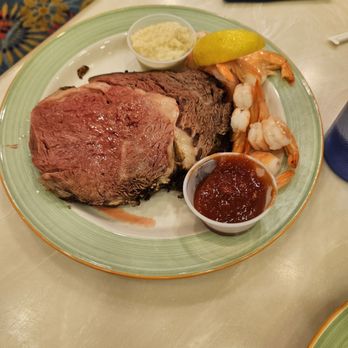Garden Buffet - Prime rib and shrimp - Buffets Near Me - Las Vegas, Nevada