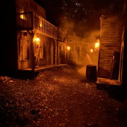 Wicked World Scaregrounds - Scary house
