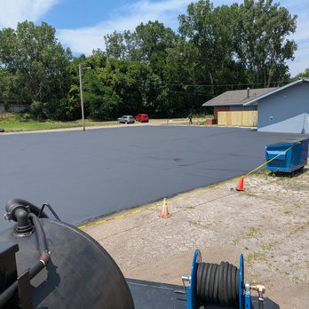 Expert Asphalt Coatings - Masonry/Concrete Near Me - Hebron, Indiana Expert Asphalt Coatings - Masonry/Concrete Near Me - Hebron, Indiana