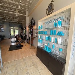 Beachcomber Salon - Inside