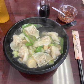 Lucky Dumpling - Vegetable wonton soup - Chinese Near Me - Rancho Cucamonga, California Lucky Dumpling - Vegetable wonton soup - Chinese Near Me - Rancho Cucamonga, California