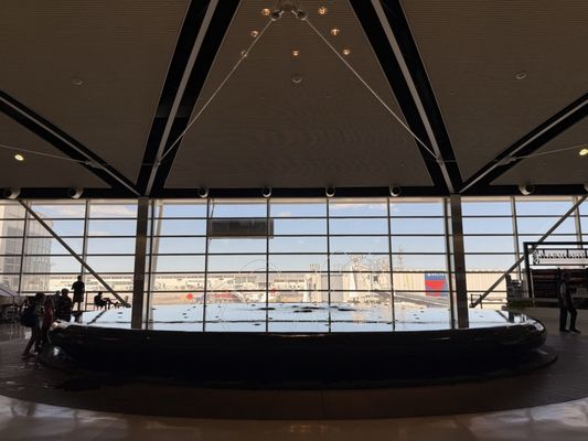 Detroit Metropolitan Wayne County Airport by null