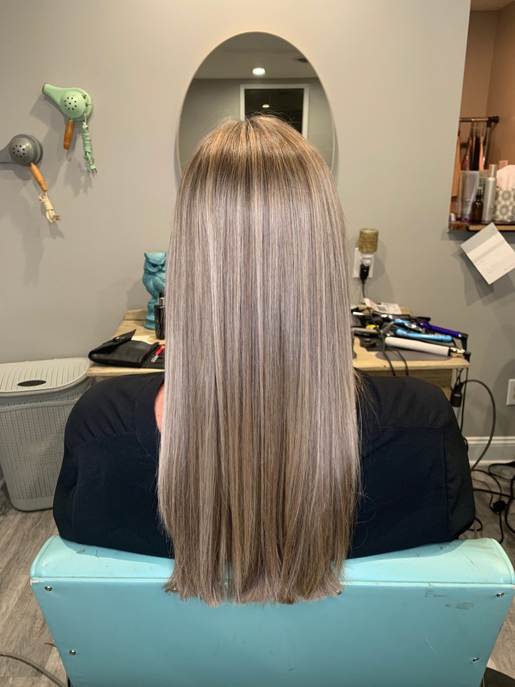 SERENDIPITY STUDIO SALON 181 Tightsqueeze Rd, Chatham , Virginia