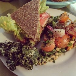 Peace Pies - Rawsome sandwich & Pizza
